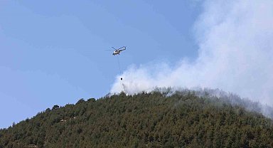 Kahramanmaraş'ta orman yangınlarından biri kontrol altına alındı, diğeri sürüyor