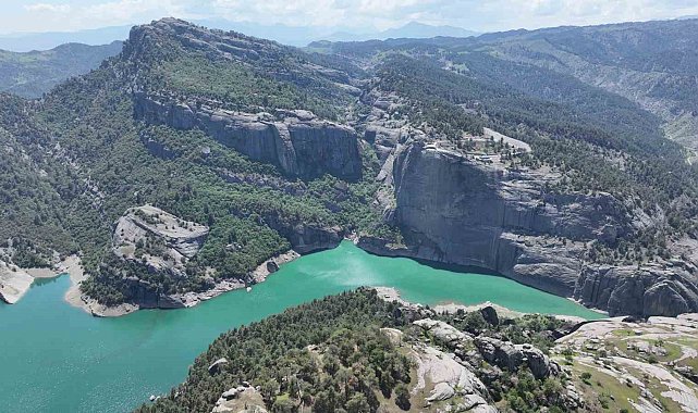 Kahramanmaraş'taki Güredil Kalesi büyülüyor