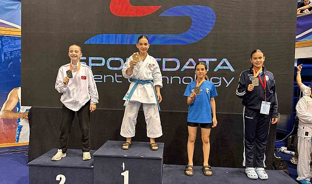 Kahvecigil Karate Şampiyonası'nda ikinci oldu