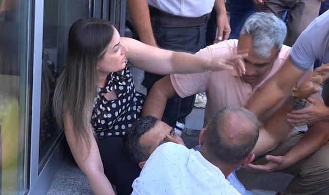 Kaldırıma çıkan araç, bankanın güvenlik görevlisine çaptı