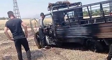 Kamyonet yanarak kullanılamaz hale geldi