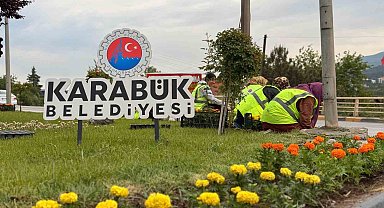 Karabük Belediyesi kenti çiçeklerle renklendiriyor