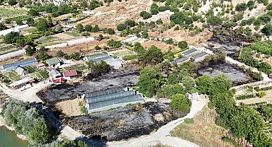 Karabük'te seraların yoğun bulunduğu alandaki anız yangını korkuttu