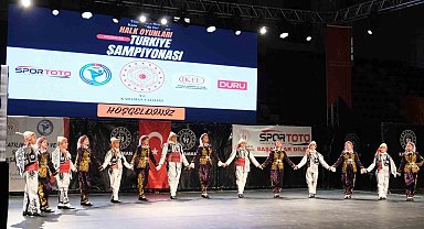 Karaman'da Halk Oyunları Yıldızlar Türkiye Şampiyonası sona erdi