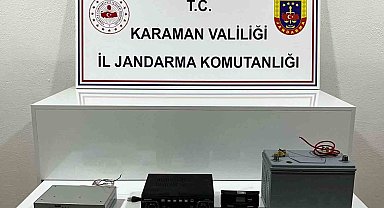 Karaman'da mescitten ses sistemi çalan 2 şüpheli, kameradan tespit edilip yakalandı