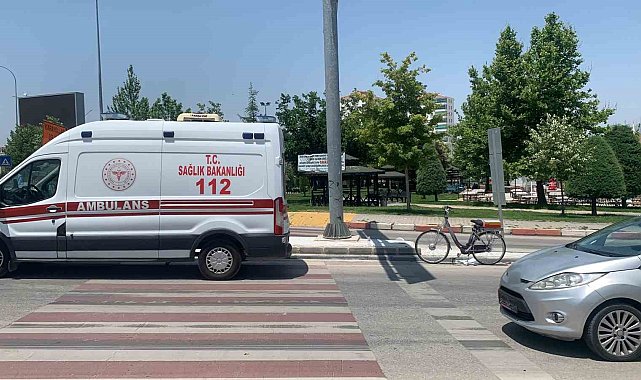 Karaman'da otomobil bisiklete çarptı: 75 yaşındaki adam yaralandı