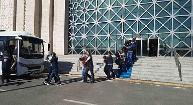 Kars polisi yüzlerce kişiyi dolandıran çeteyi çökertti