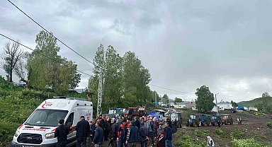 Kars'ta araziye yıldırım düştü, hayvanlarını otlatan bir kişi yaralandı