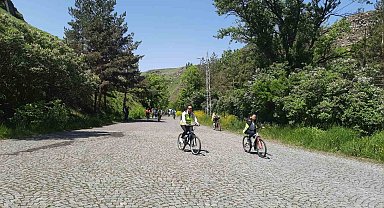 Kars'ta pedallar sağlık için çevrildi