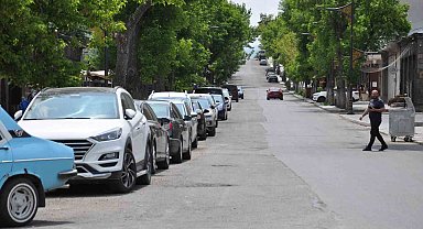 Kars'ta sokaklar boş kaldı