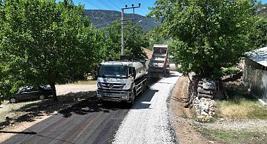 Kaş Beldibi ve Sütleğen Grup Yolu asfaltlanıyor