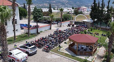 Kaş'ta motosikletlere yönelik huzur ve güven uygulamasında 145 araç trafikten men edildi