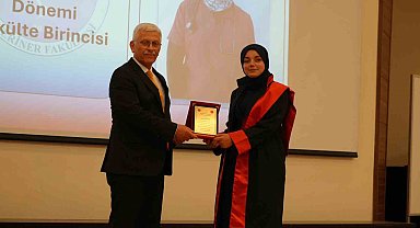 Kastamonu Üniversitesi Veteriner Fakültesi'nde mezuniyet heyecanı