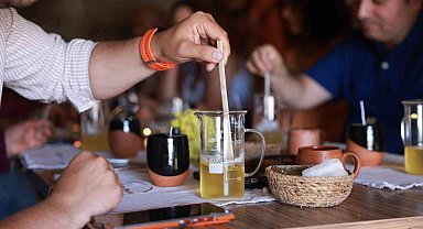 Kayaşehir'de doğal mum atölyesi