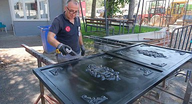 Kaynakhane atölyesi, cami ve mezarlıkların demir işlerini üstleniyor