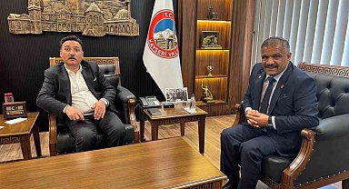 Kayseri AK-İB'i bağrına bastı