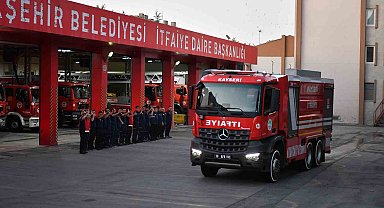 Kayseri itfaiyesi yangınla mücadele için Manisa'ya gitti