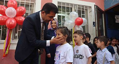 Kayseri'de eş zamanlı bayramlaşma programı: 100 bin öğrenci aynı anda bayramlaştı