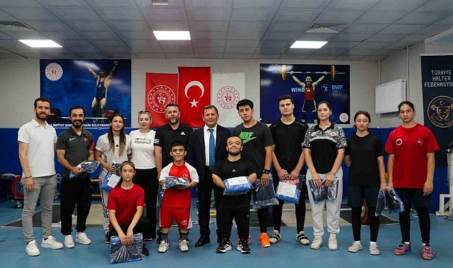 Kayseri'de haltercilere yeni ekipman desteği