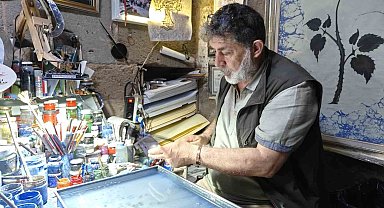 Kayserili Ebru sanatçısı, memleketini Avrupa'da temsil etti