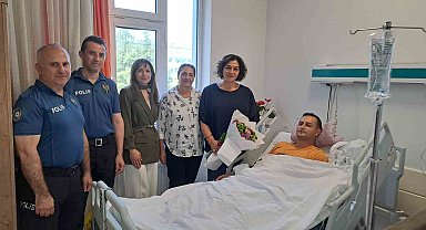 Kaza yapan polis memuruna moral