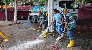 Keçiören'de kurban kesim alanlarında temizlik çalışması yapıldı
