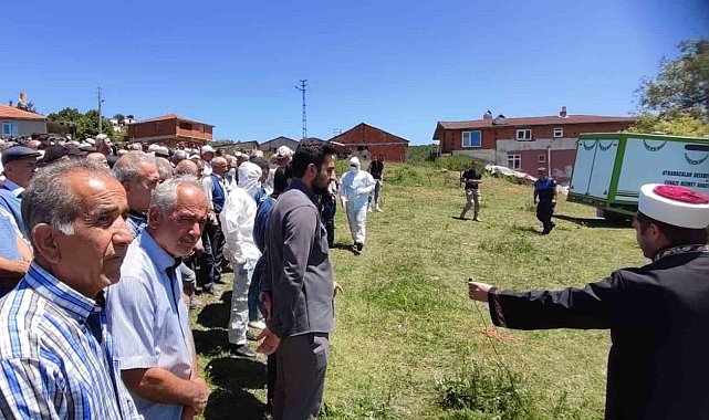Kene sebebiyle hayatını kaybeden kadın son yolculuğuna uğurlandı