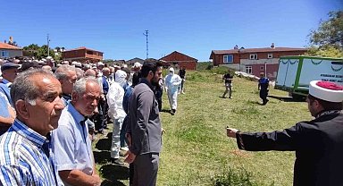 Kene sebebiyle hayatını kaybeden kadın son yolculuğuna uğurlandı