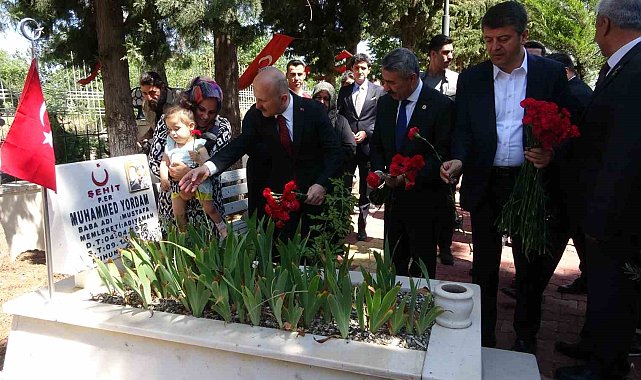 Kent protokolü şehitlik ziyaretinde bulundu