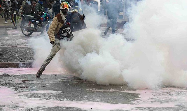Kenya'da sokaklar karıştı: 56 yaralı