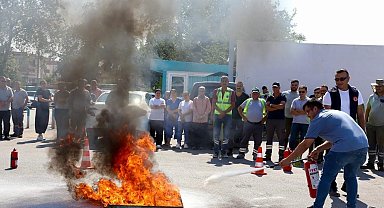 Kepez'de belediye personeline uygulamalı yangın eğitimi