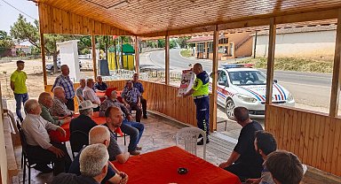 Kırklareli'nde traktör sürücüleri bilgilendirildi