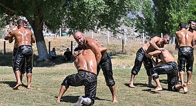 Kırkpınar Başpehlivanı Orhan Okulu'nun hedefi 3. altın kemer