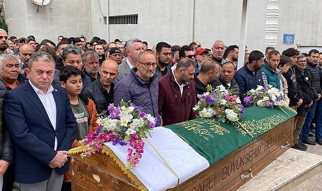Kıvanç'ın annesi oğluyla son dansını paylaştı