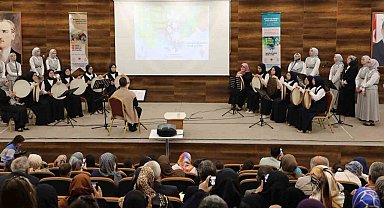 Kız Anadolu İmam Hatip Lisesinden 'Ritmin İzinde İlahi Yolculuk' adlı dini musiki konseri