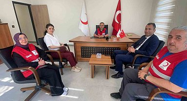 Kızılay Başkanı Yalçın'a hayırlı olsun ziyareti