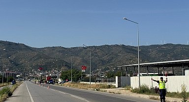 Koçarlı'da jandarmadan huzur denetimi: Araçlar ve şahıslar tek tek sorgulandı