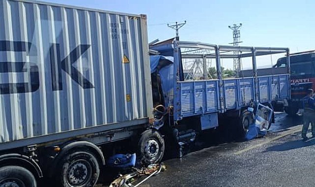 Kontrolden çıkan kamyon, önünde seyreden tıra çarptı: 1 yaralı
