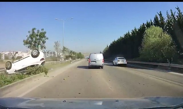 Kontrolden çıktı böyle takla attı, kaza yapan çiftin burnu kanamadı