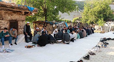 Konya'da mahalleli kurbana 'Bayram Damı' ile başlıyor.