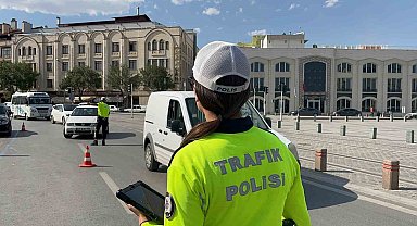 Konya'da trafik ekiplerinden YKS tedbirleri