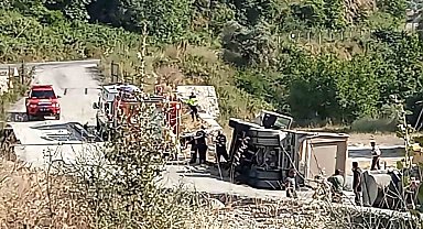 Köşk'te kum kamyonu devrildi: 1 yaralı