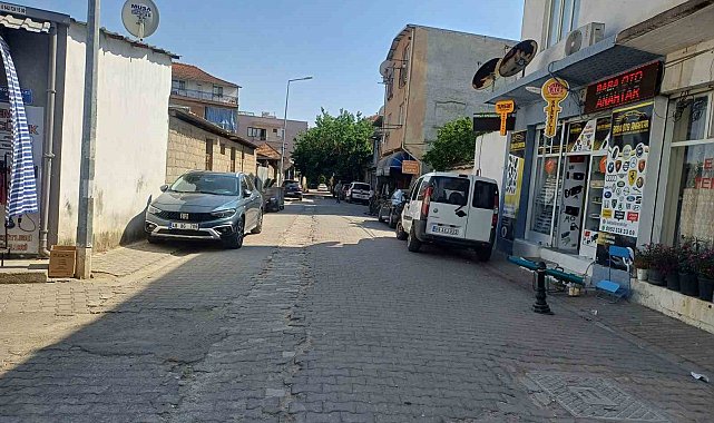Köşklü vatandaşlardan 'kaldırım' tepkisi