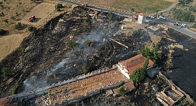 Kula'da aynı anda iki farklı bölgede yangın