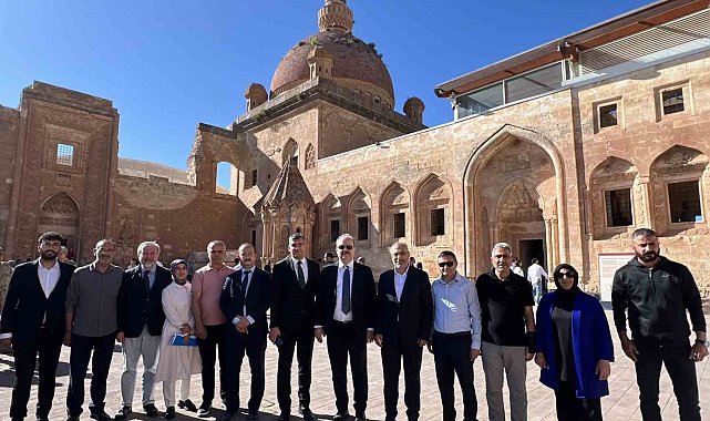 Kültür ve Turizm Bakan Yardımcısı Dr. Serdar Çam, Ağrı'da incelemelerde bulundu