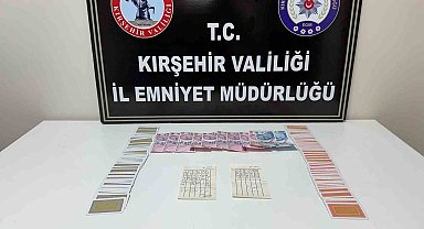 Kumar oynarken suçüstü yakalandılar