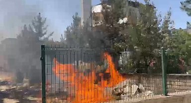 Kurtalan'da yangın paniği