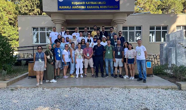 Kuşadası'nda öğretmenler doğayla buluştu
