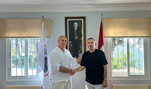 Kuşadasıspor'da Teknik Direktör Sarı göreve başladı