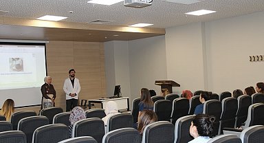 Kütahya Şehir Hastanesi'nde anne sütü ile beslenmenin önemine dikkat çekildi